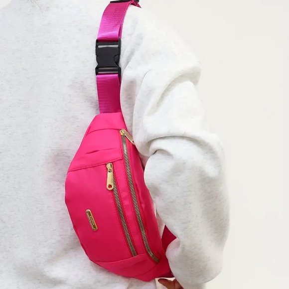 NWOT-Hot Pink Nylon Fanny Pack Belt Bag - Picture 3 of 3